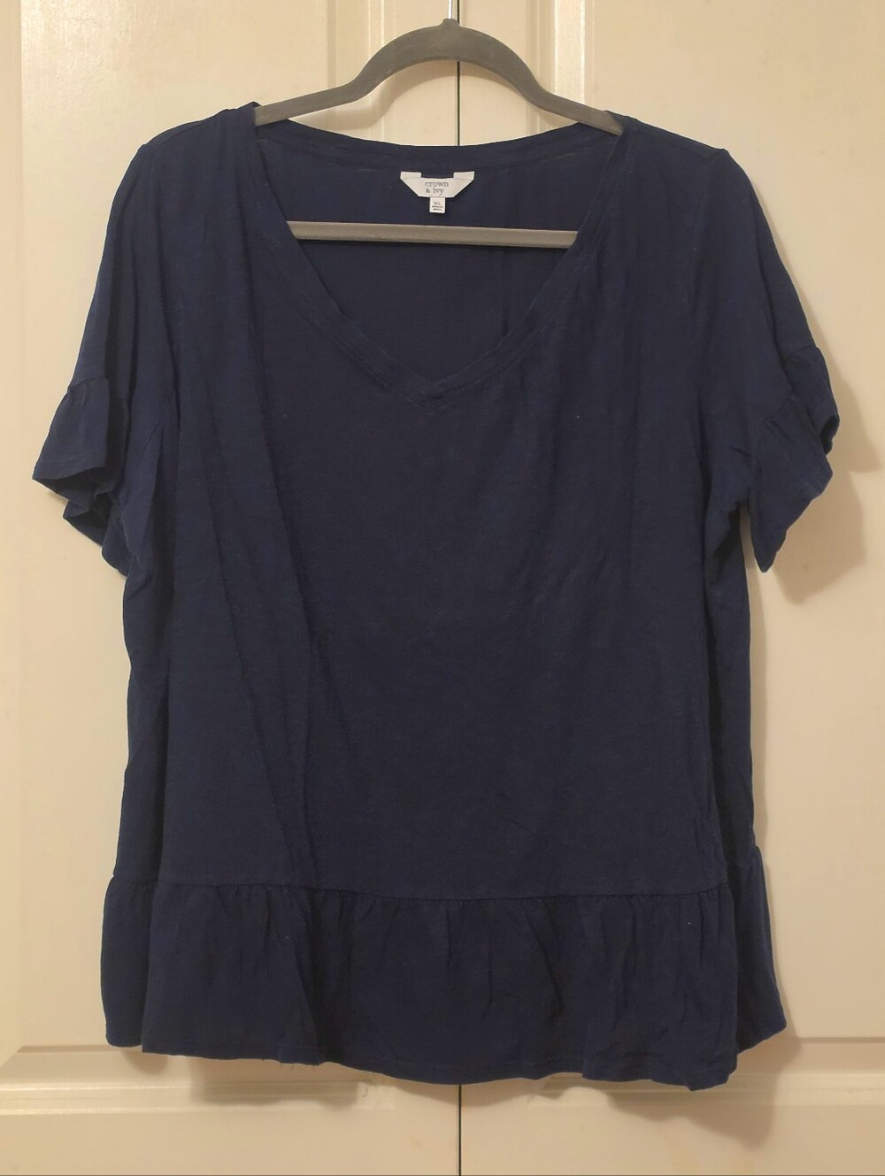 Crown & Ivy XL Navy Blue Short Sleeve Ruffle-Hem Tee Women's Shirt V-neck Cotton